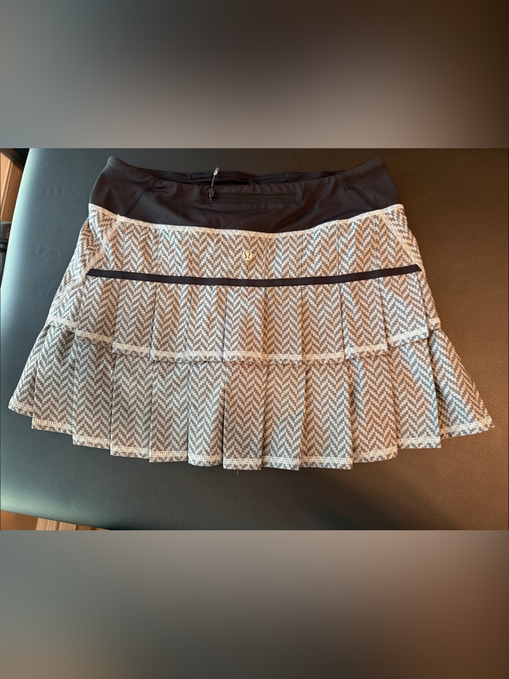 lululemon pleated athletic skirt - Picture 2 of 4